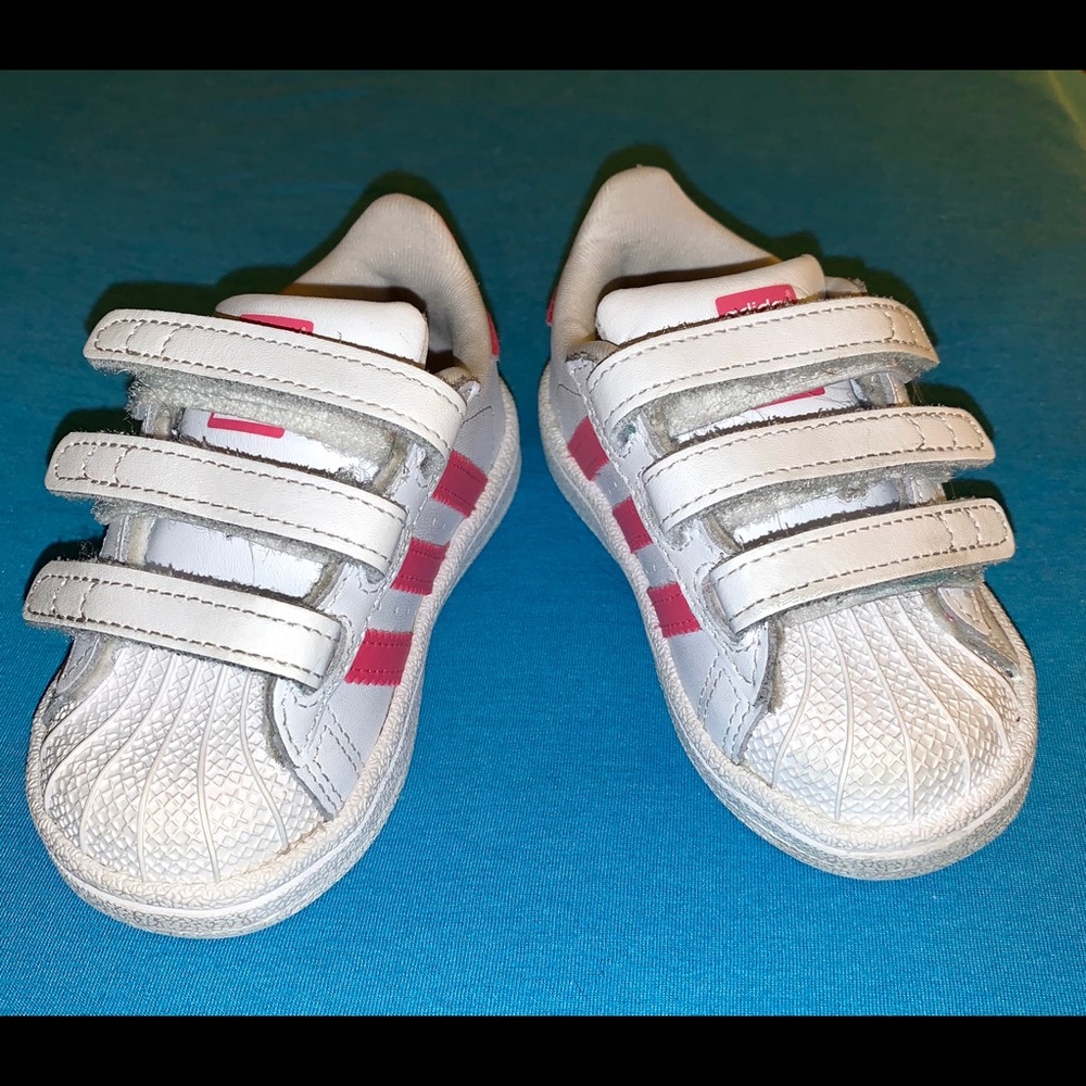 Adidas Superstar Sneakers